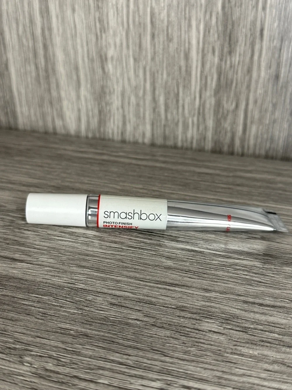 Smashbox Photo Finish Intensify 24-Hour Shadow Primer - Picture 2 of 4